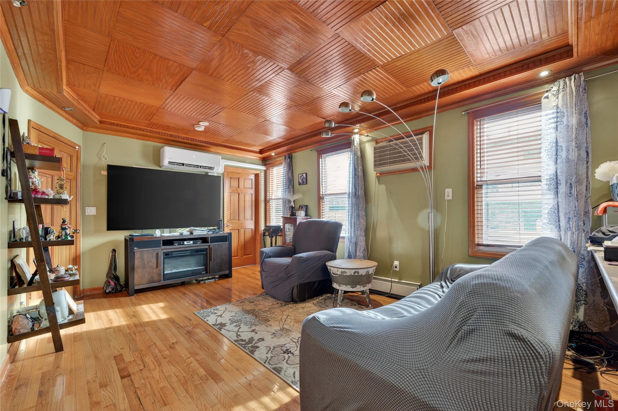 #20 photo, 11550 134th Street, South Ozone Park , NY 11420