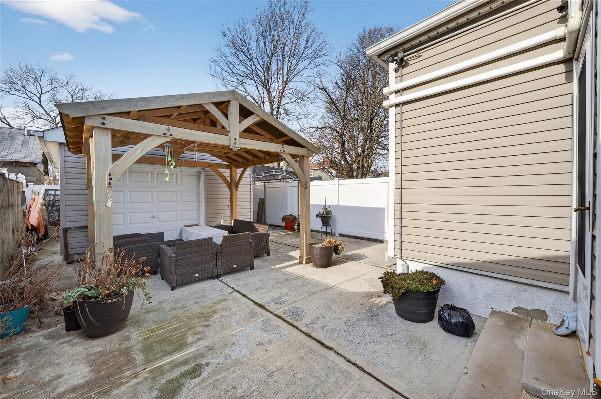 #5 photo, 11550 134th Street, South Ozone Park , NY 11420