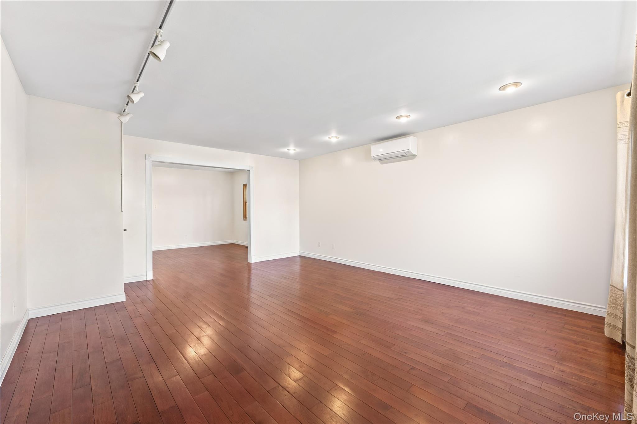 #10 photo, 59-41 156th Street, কুইন্‌স Flushing , NY 11355