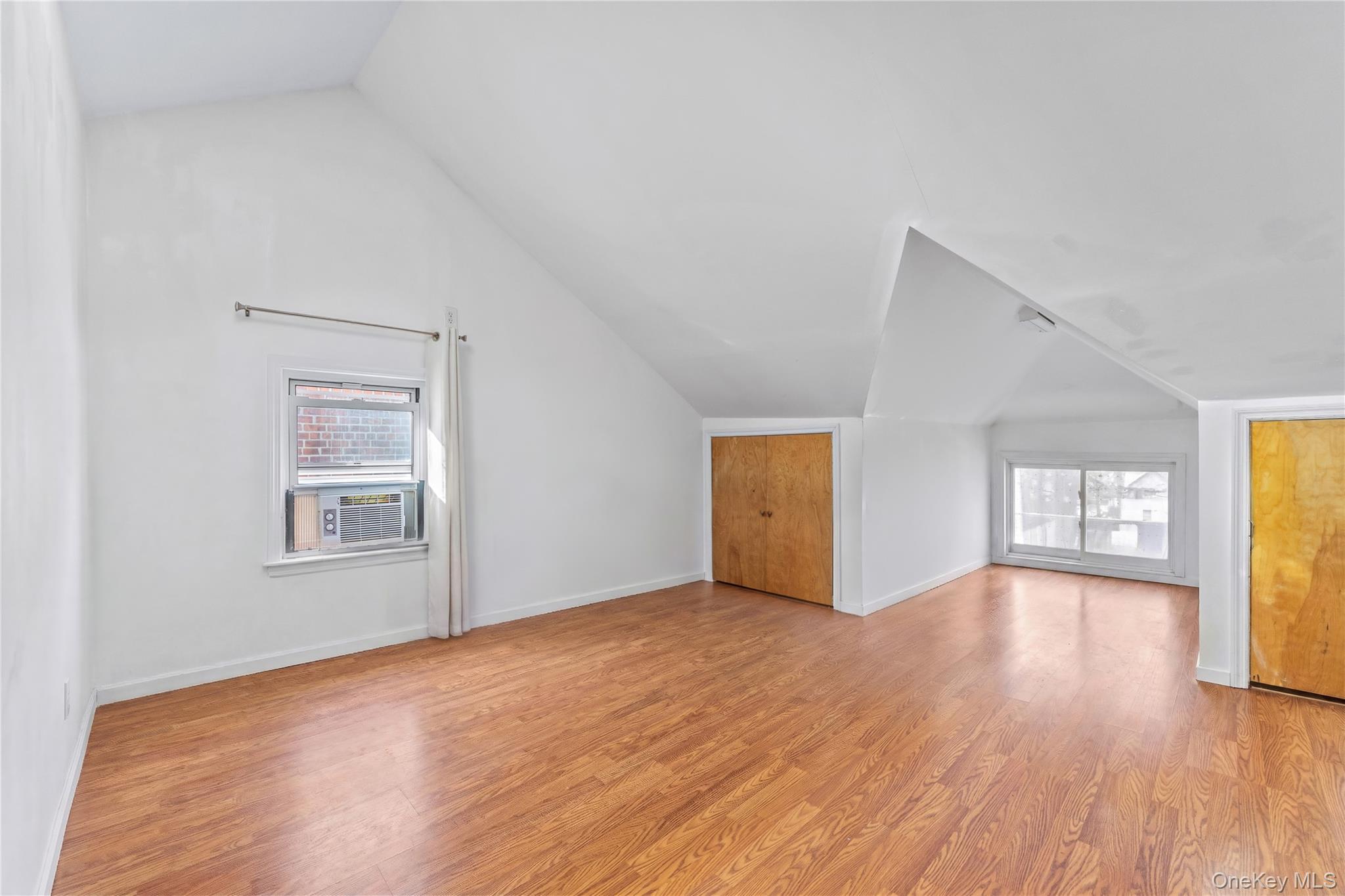 #14 photo, 59-41 156th Street, কুইন্‌স Flushing , NY 11355