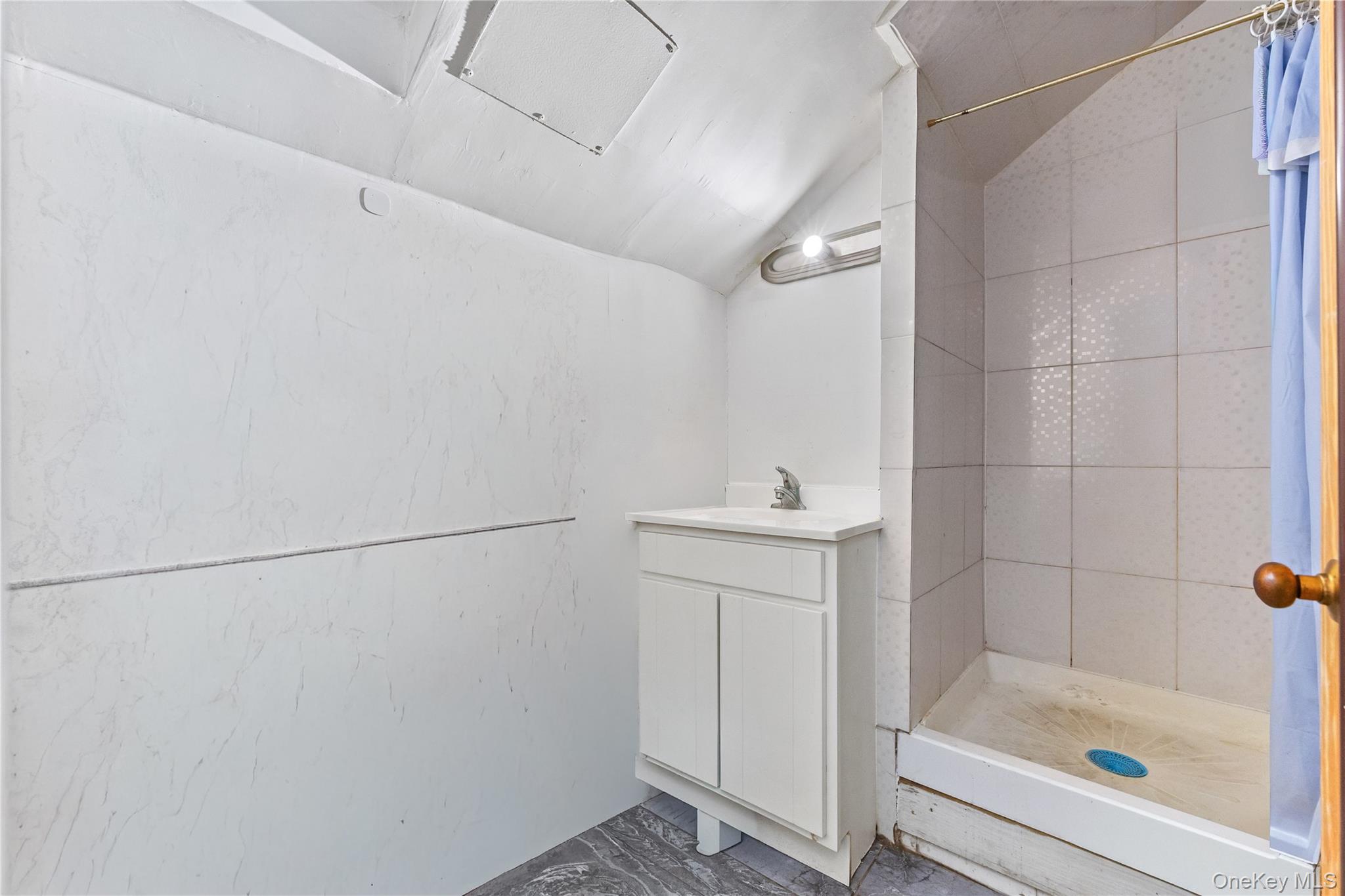 #16 photo, 59-41 156th Street, কুইন্‌স Flushing , NY 11355