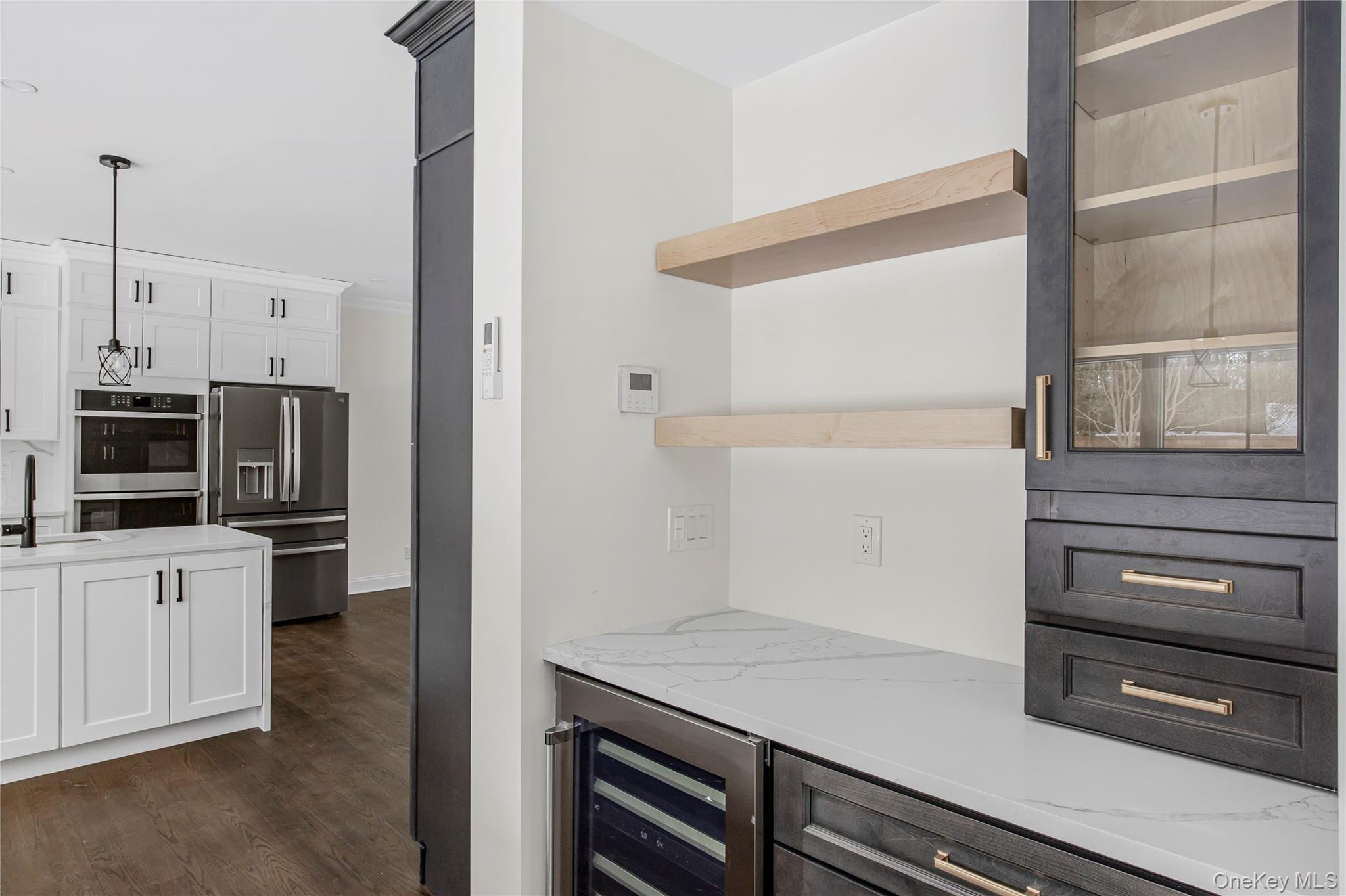 #16 photo, 120 Peninsula Drive, Port Jefferson , NY 11777