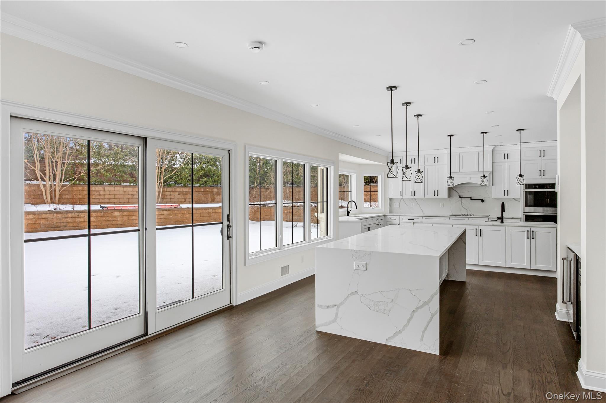 #8 photo, 120 Peninsula Drive, Port Jefferson , NY 11777