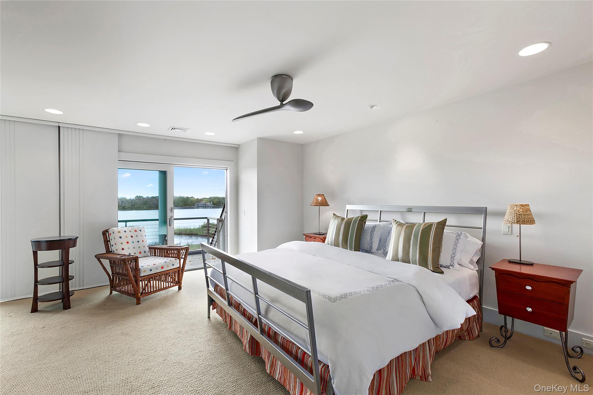 #17 photo, 316 Deerfield Road, सफ़ोक काउंटी Water Mill , NY 11976