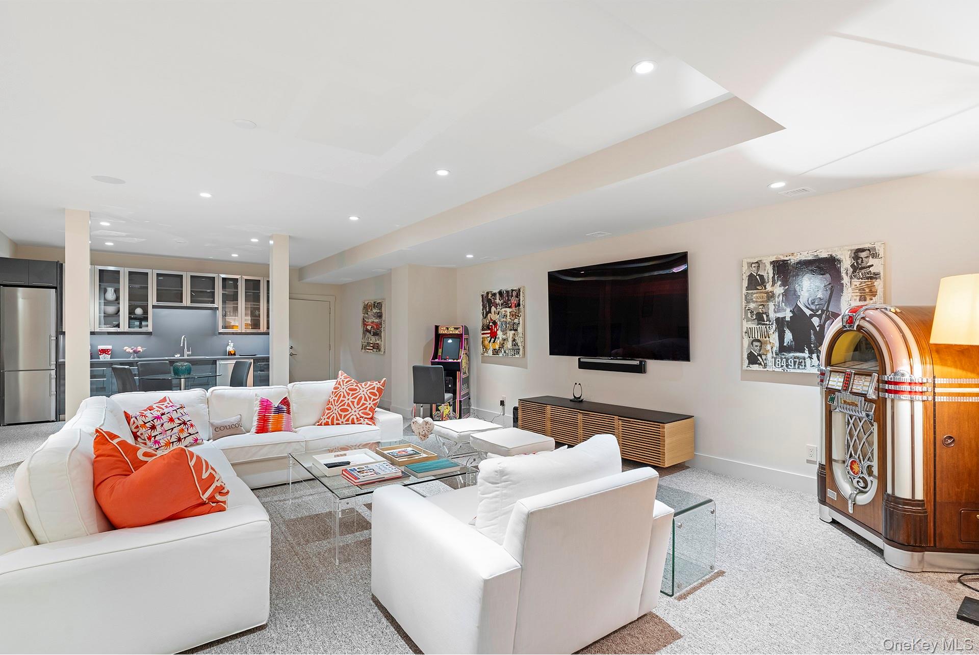 #19 photo, 316 Deerfield Road, सफ़ोक काउंटी Water Mill , NY 11976