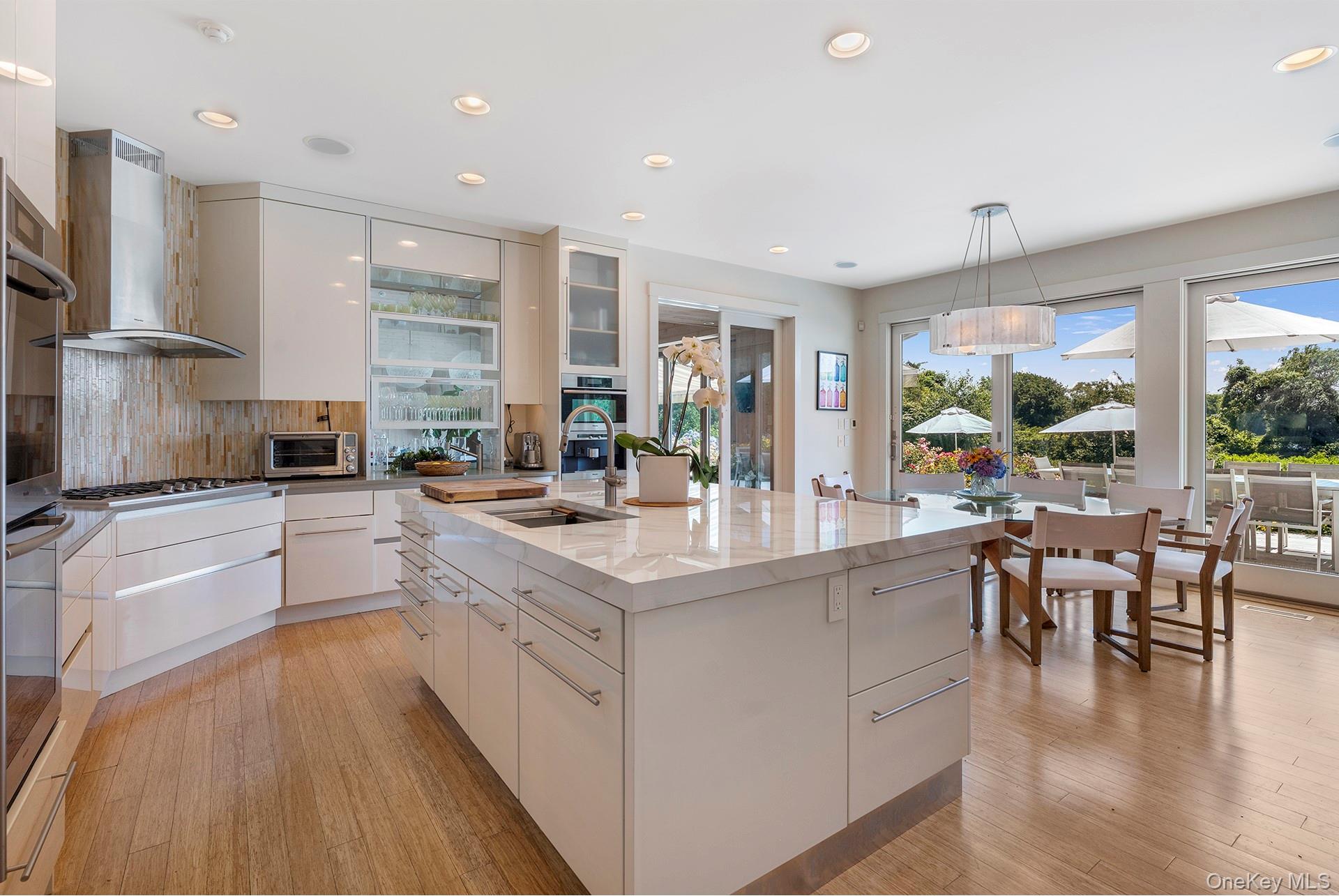 #4 photo, 316 Deerfield Road, सफ़ोक काउंटी Water Mill , NY 11976