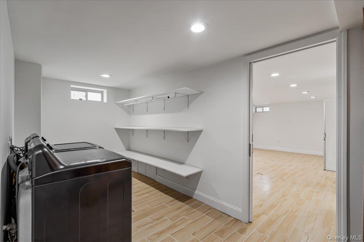 #17 photo, 5020 Clearview Expressway, Куинс ‖ Oakland Gardens , NY 11364