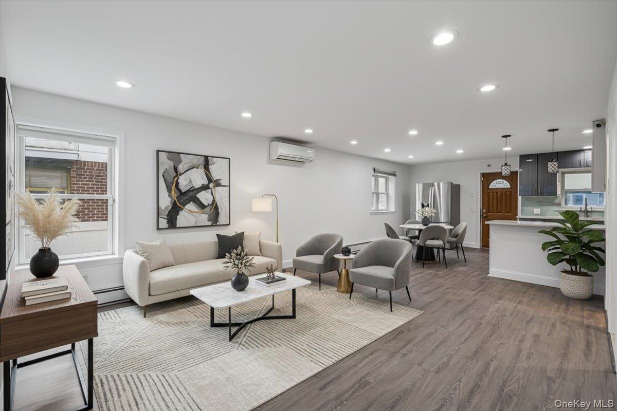 #4 photo, 5020 Clearview Expressway, Куинс ‖ Oakland Gardens , NY 11364