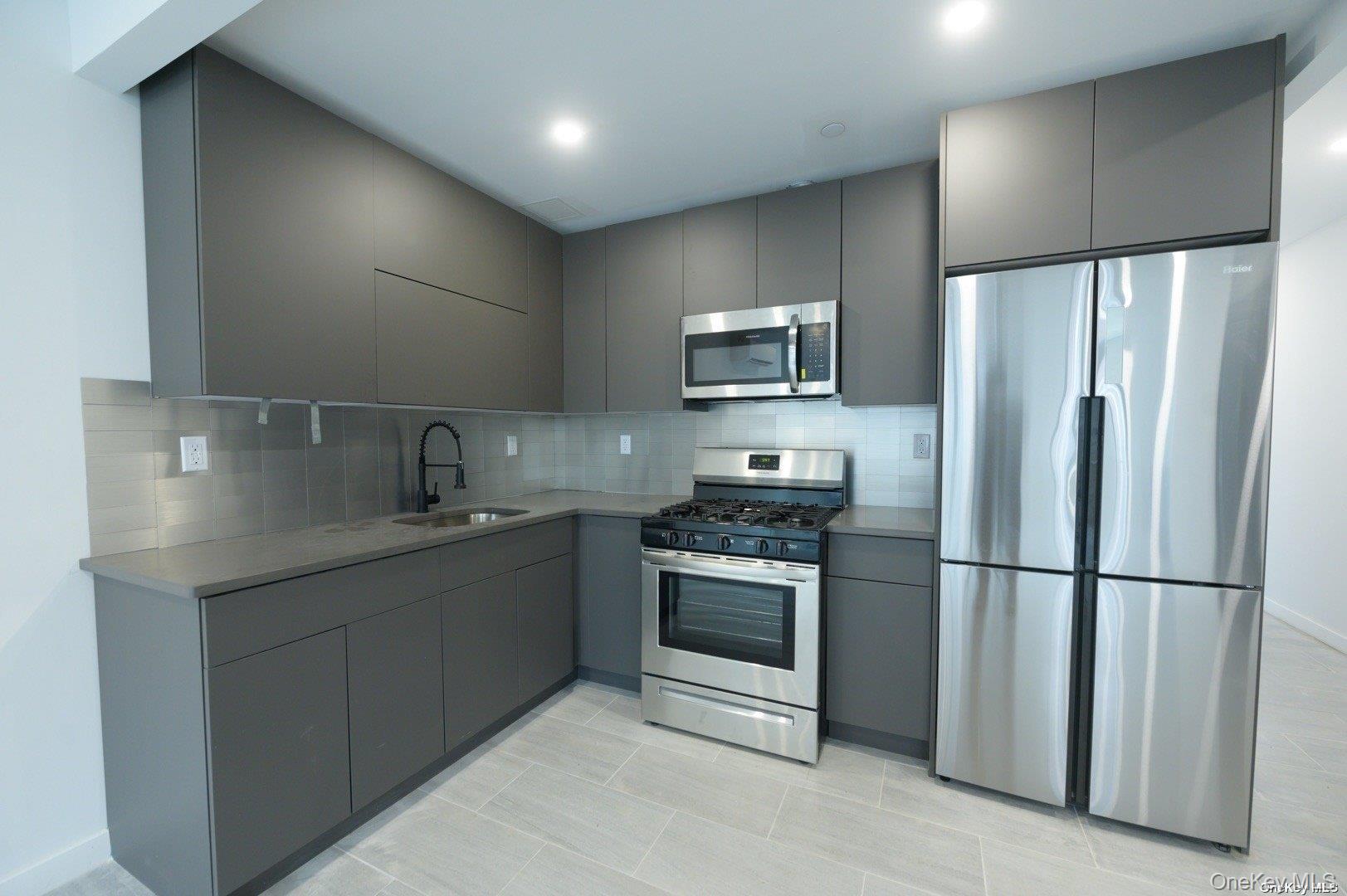 #5 photo, 56-15 Van Cleef Street, Corona , NY 11368