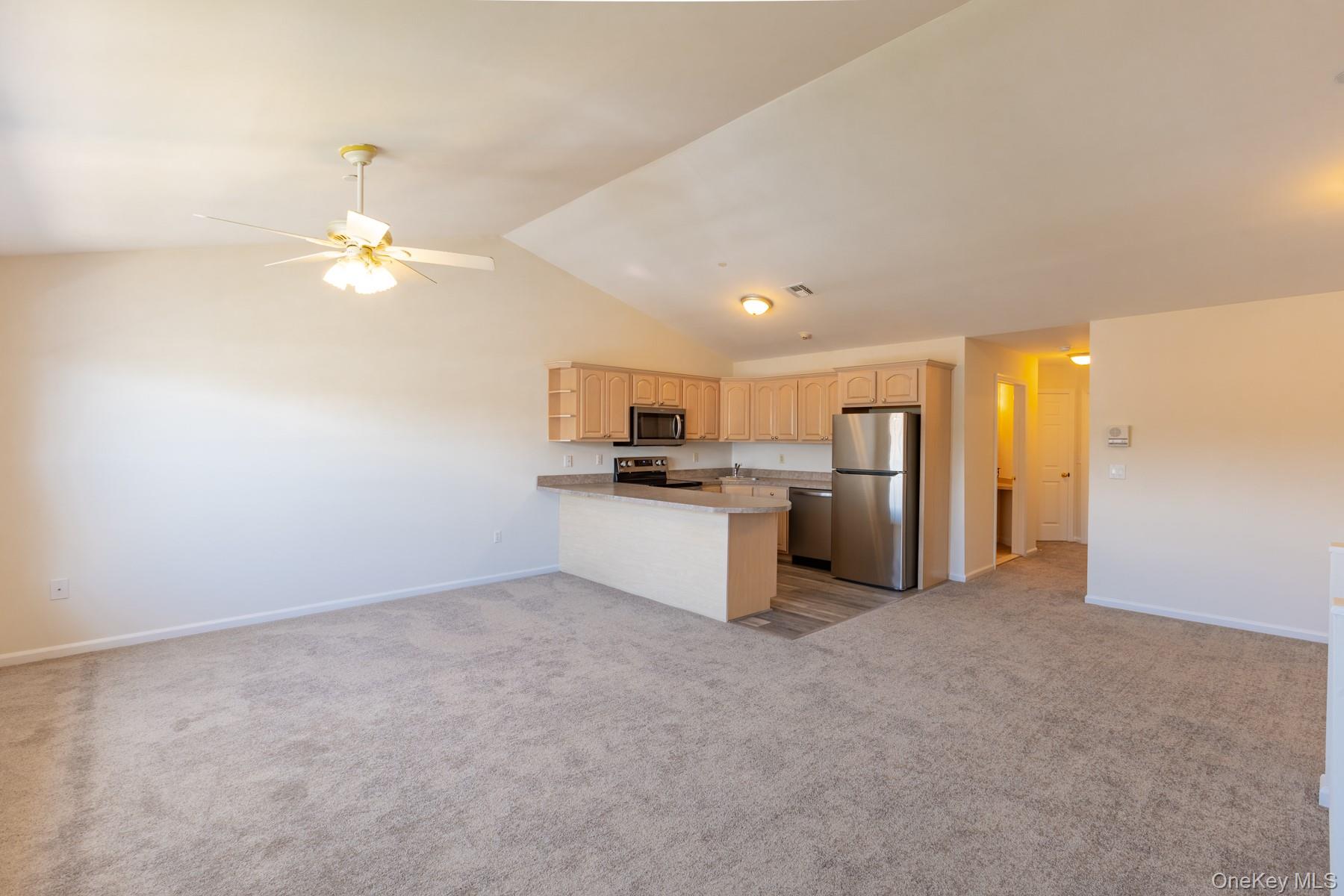 #3 photo, 314 Flurry Lane, सफ़ोक काउंटी West Babylon , NY 11704