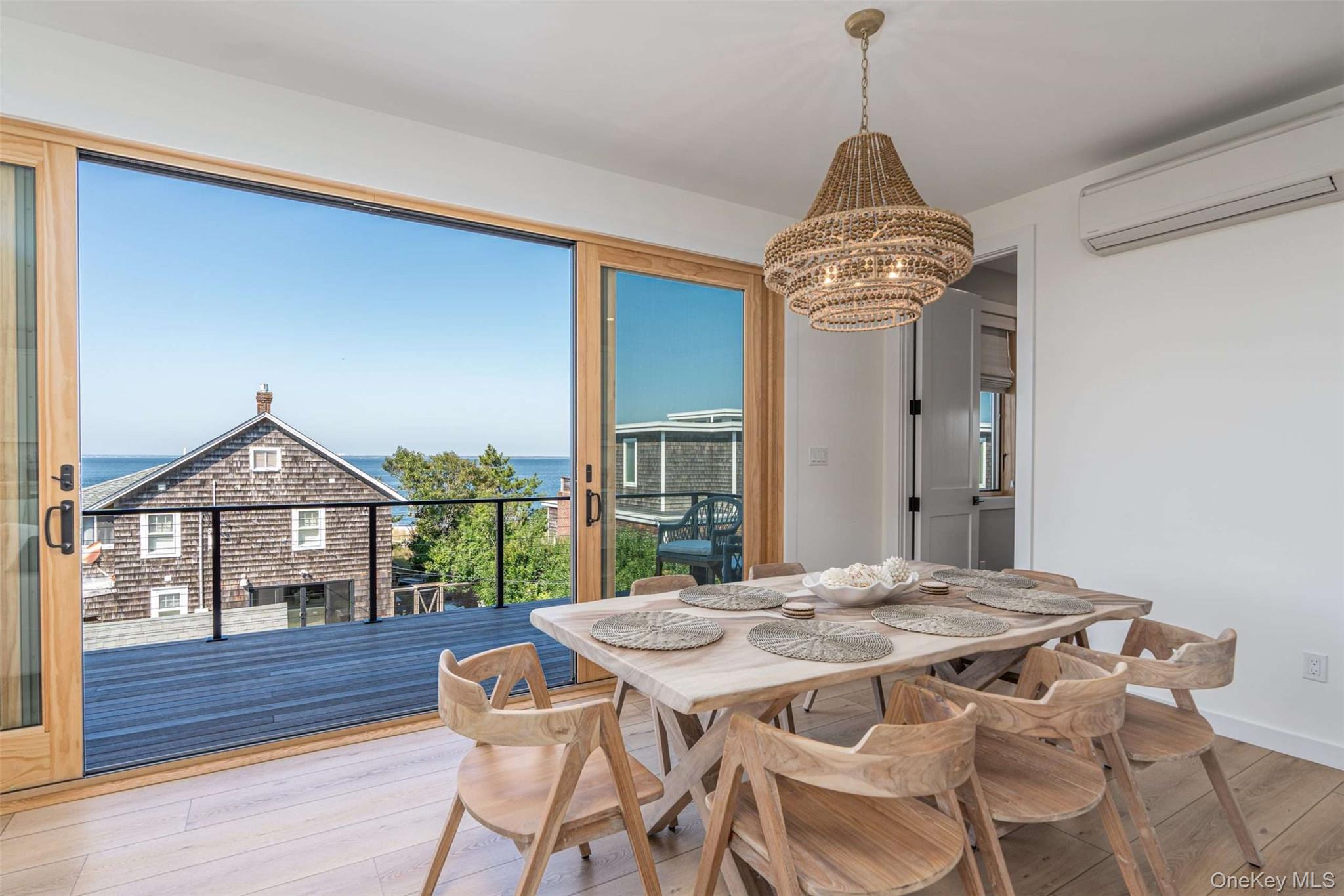 #12 photo, 4 Atlantic Avenue, सफ़ोक काउंटी Seaview , NY 11770