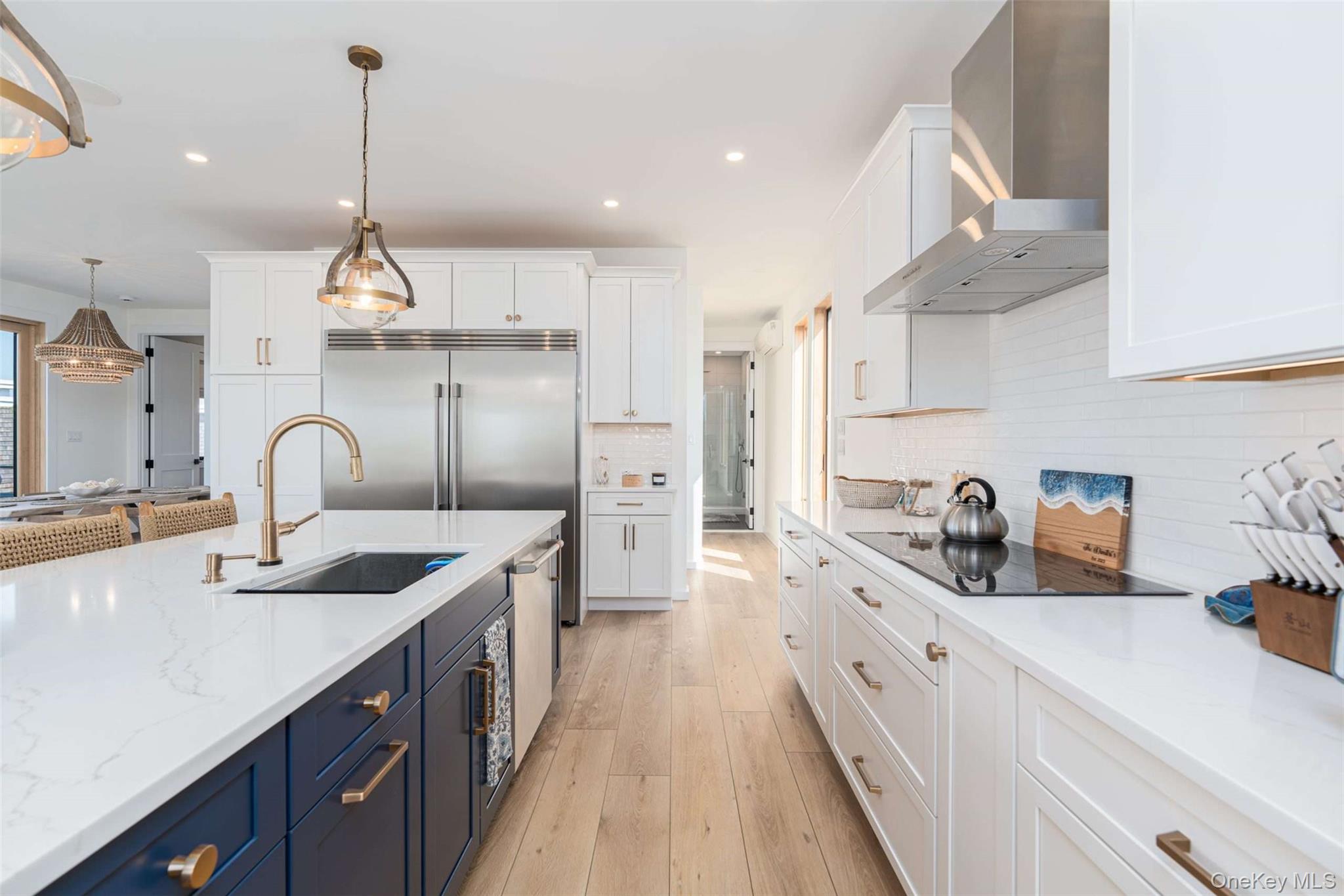 #4 photo, 4 Atlantic Avenue, सफ़ोक काउंटी Seaview , NY 11770