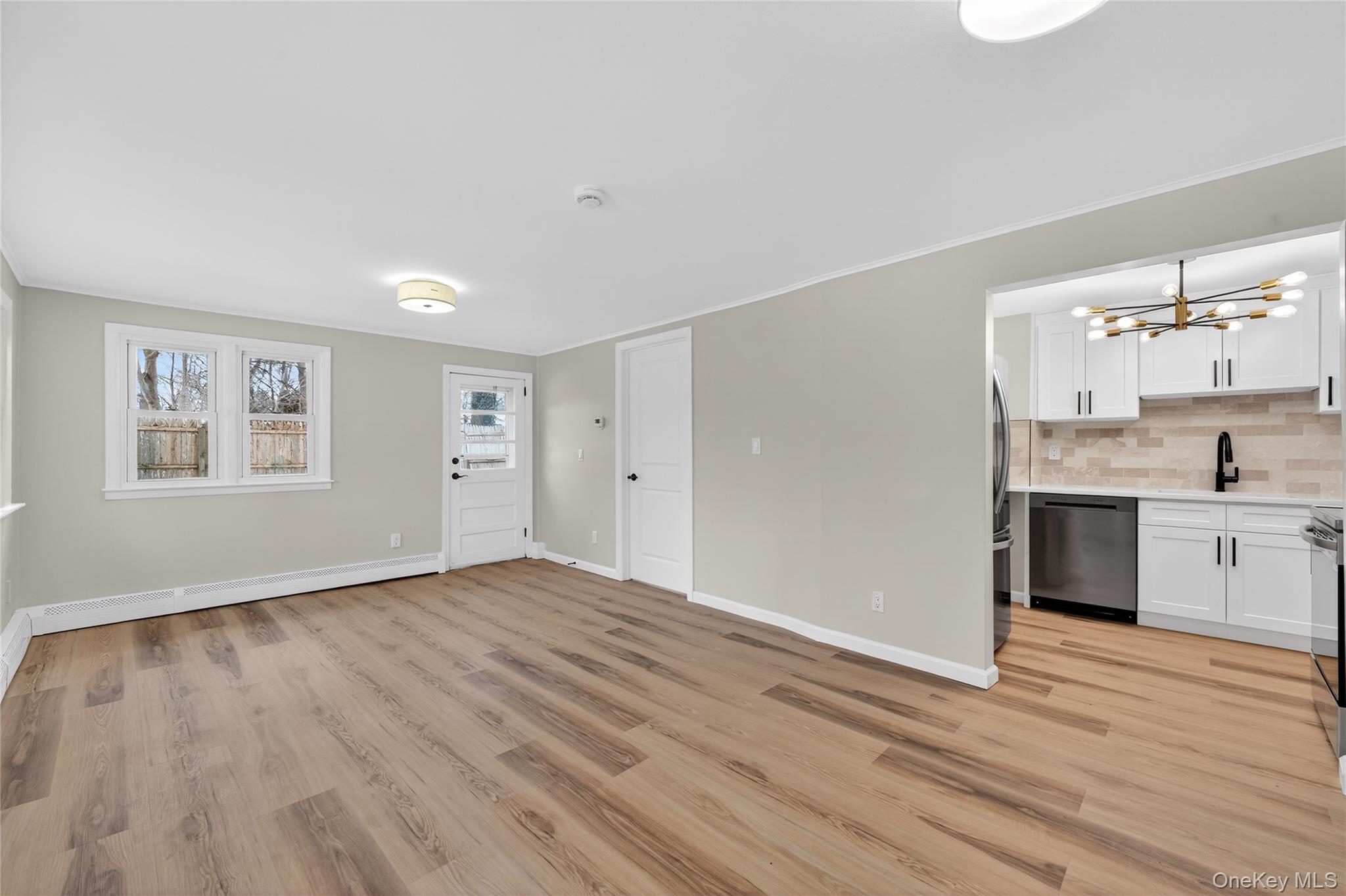 #10 photo, Mastic, सफ़ोक काउंटी Mastic , NY 11950