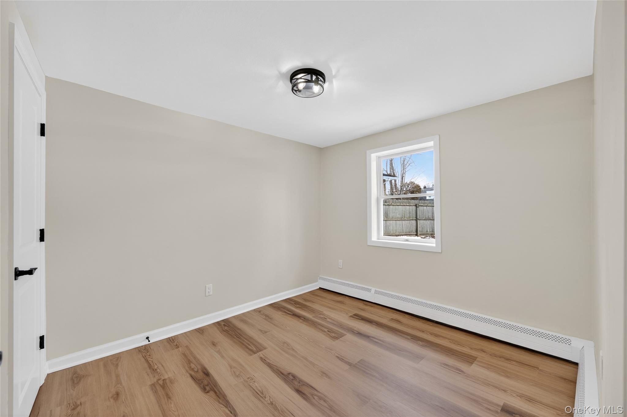 #8 photo, Mastic, सफ़ोक काउंटी Mastic , NY 11950