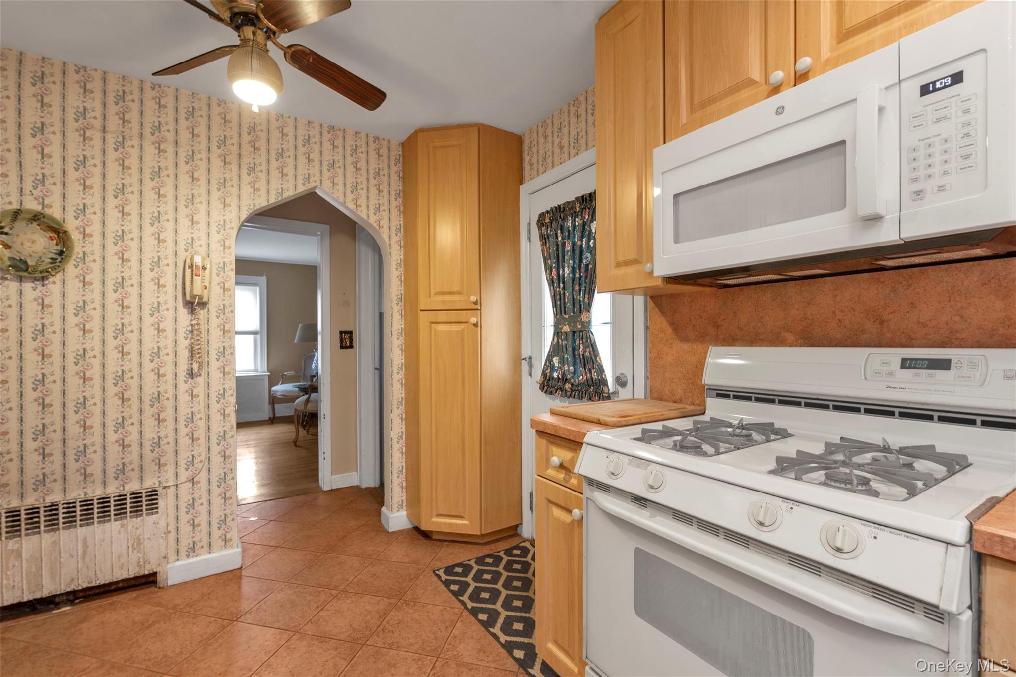 #8 photo, 12 Alexine Avenue, East Rockaway , NY 11518