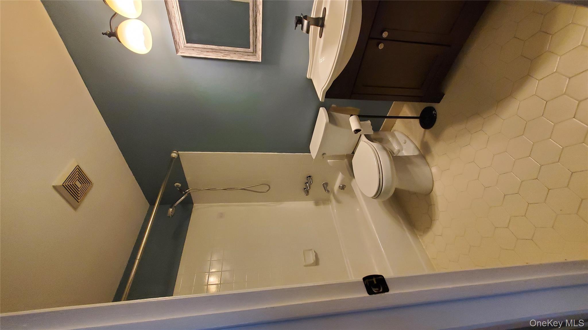 #14 photo, 1404 Sara Circle, सफ़ोक काउंटी Port Jefferson Station , NY 11776