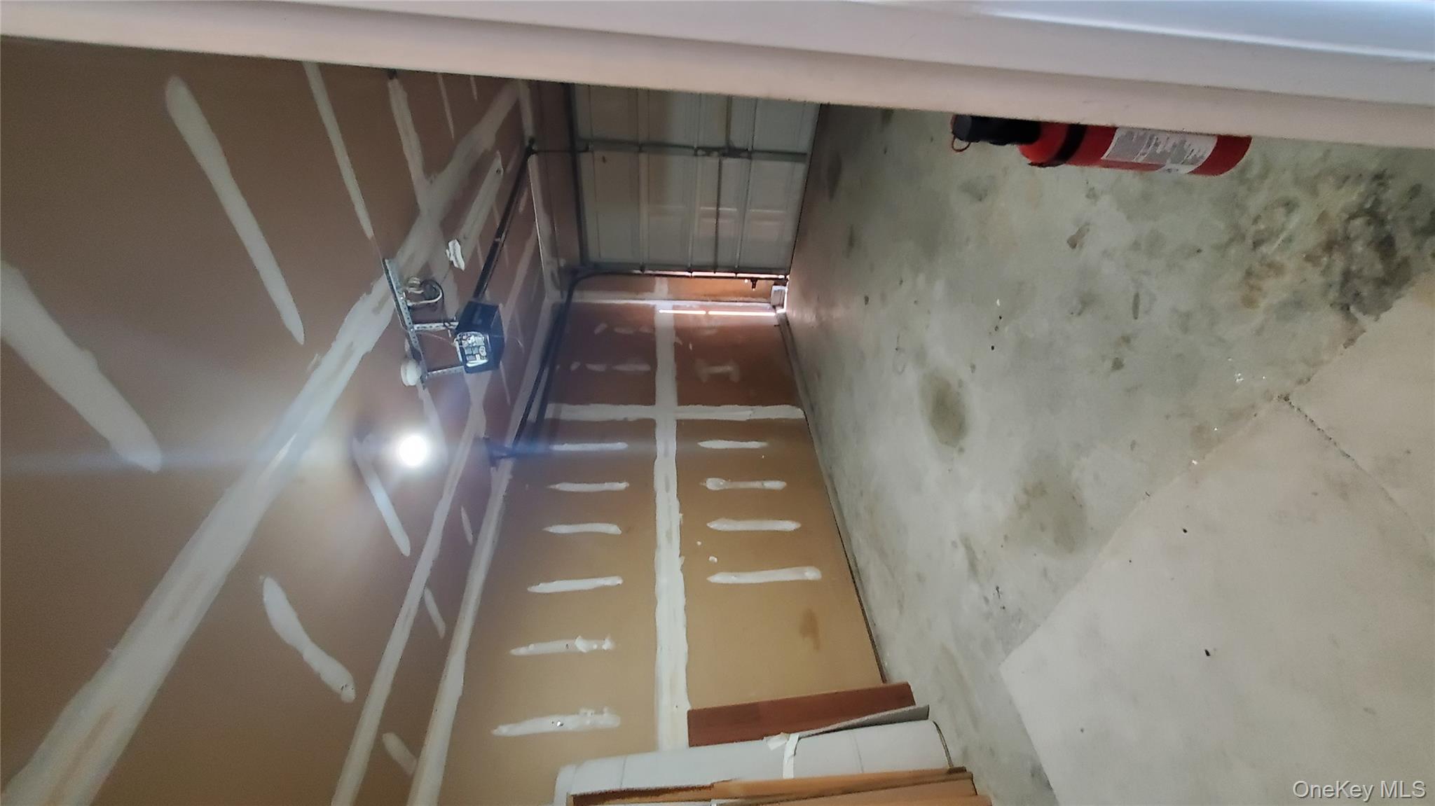 #8 photo, 1404 Sara Circle, सफ़ोक काउंटी Port Jefferson Station , NY 11776