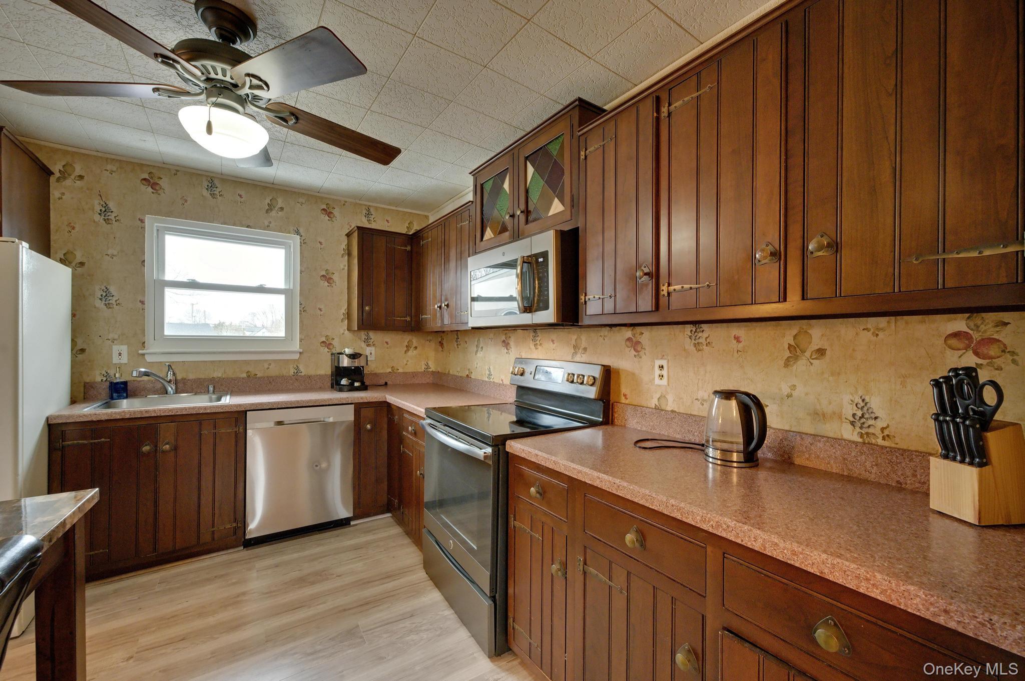 #10 photo, 15 Snapper Court, מחוז סאפוק Lindenhurst , NY 11757