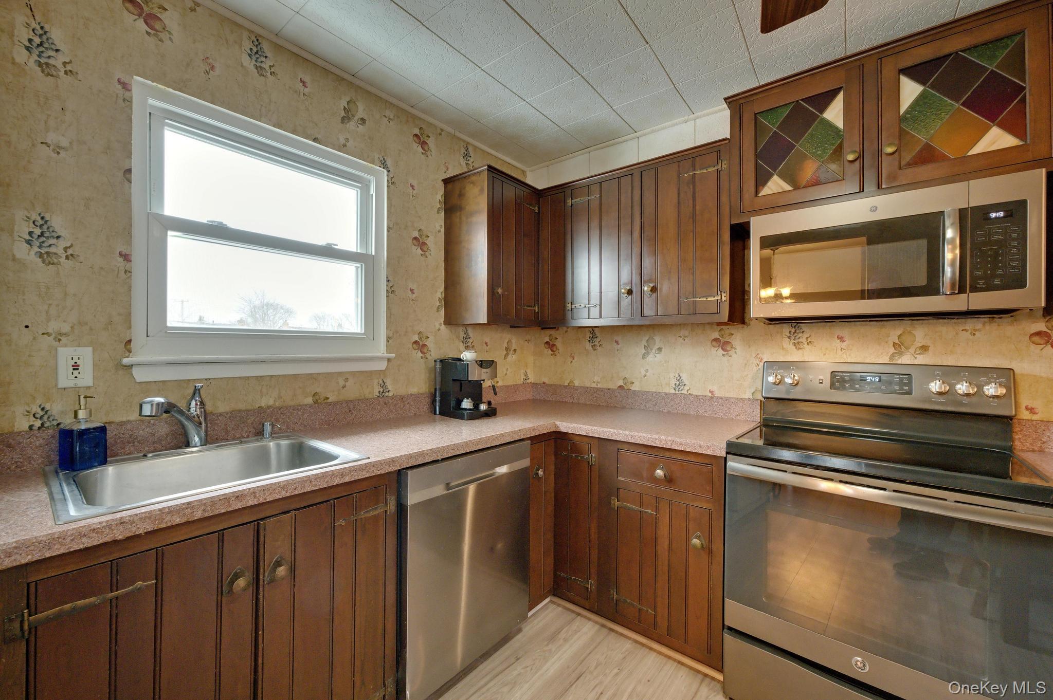 #11 photo, 15 Snapper Court, מחוז סאפוק Lindenhurst , NY 11757