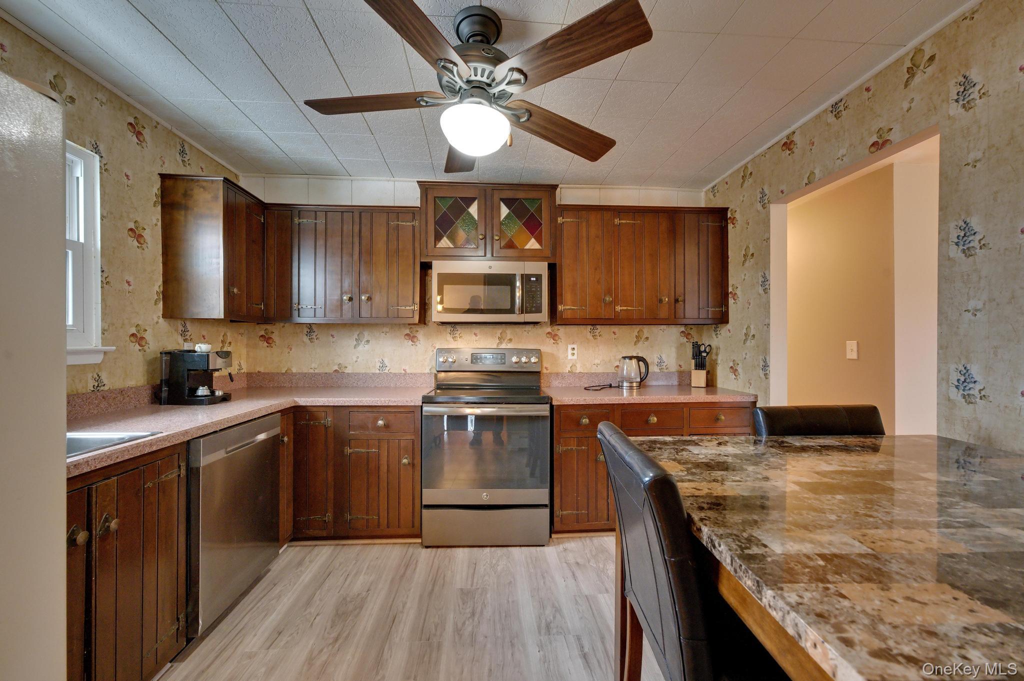 #12 photo, 15 Snapper Court, מחוז סאפוק Lindenhurst , NY 11757