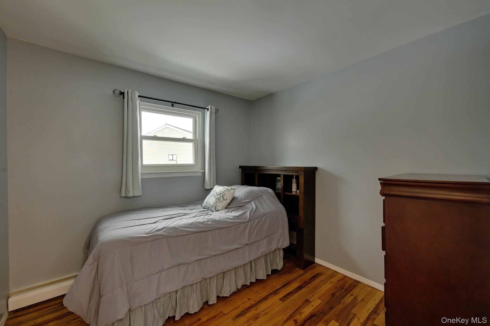 #16 photo, 15 Snapper Court, מחוז סאפוק Lindenhurst , NY 11757