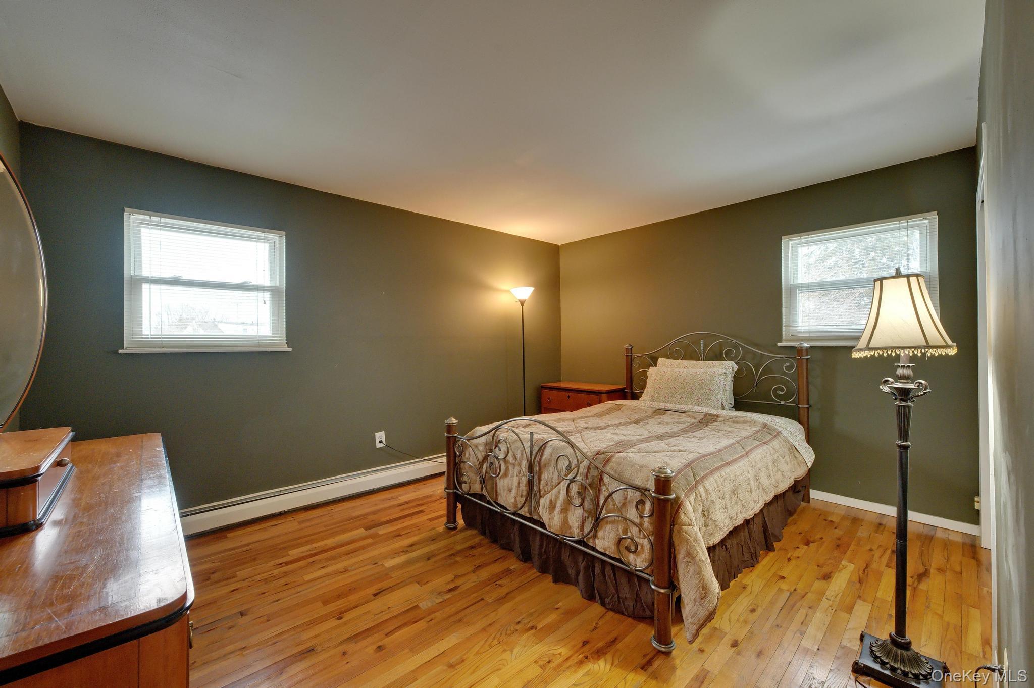 #17 photo, 15 Snapper Court, מחוז סאפוק Lindenhurst , NY 11757