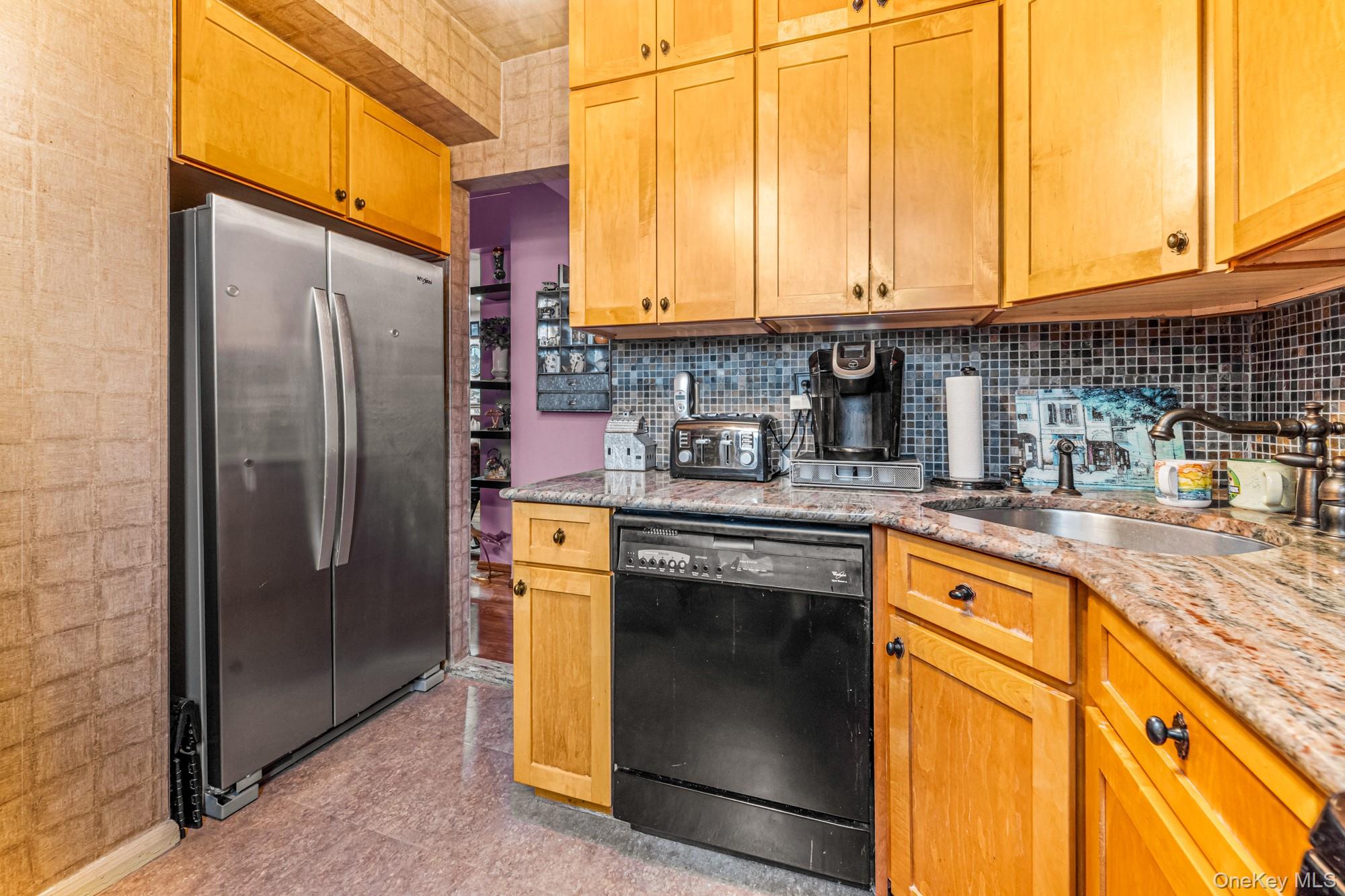 #15 photo, 141-10 28 Ave, קווינס Flushing , NY 11354