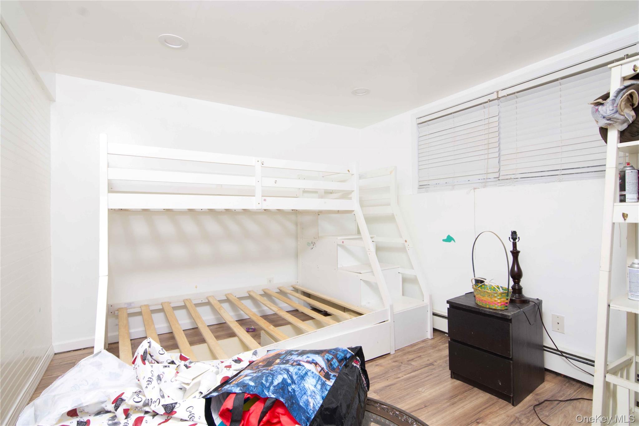 #11 photo, 77 Washington Avenue, সাফোক কাউন্টি Mastic , NY 11950