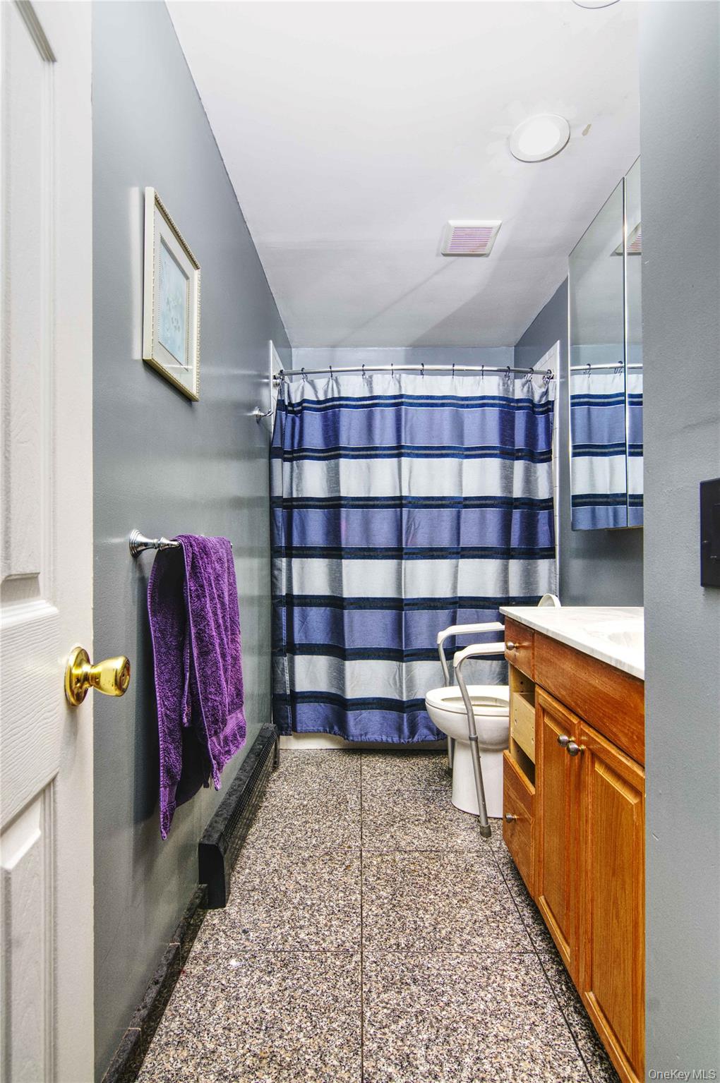 #15 photo, 77 Washington Avenue, সাফোক কাউন্টি Mastic , NY 11950