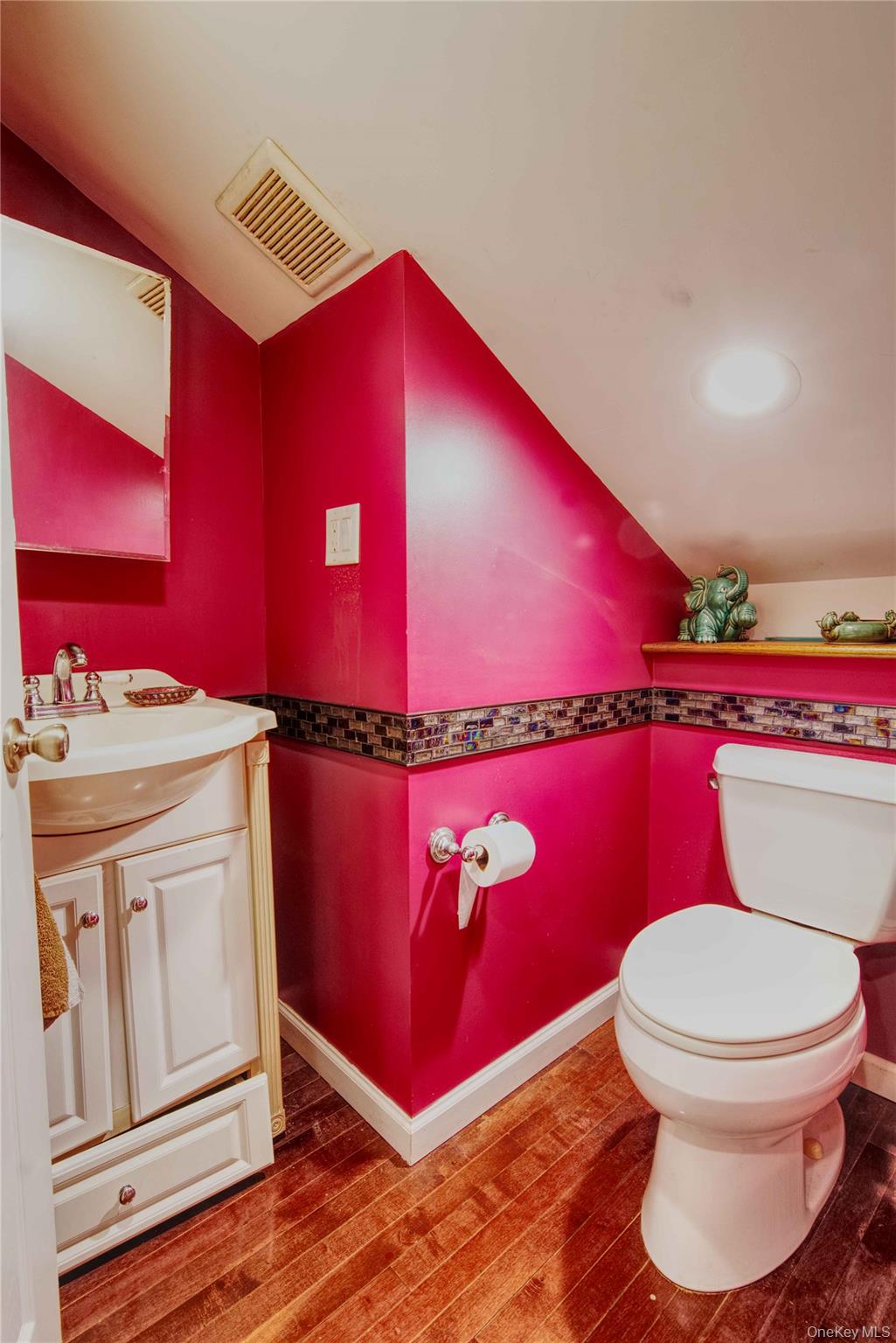 #17 photo, 77 Washington Avenue, সাফোক কাউন্টি Mastic , NY 11950