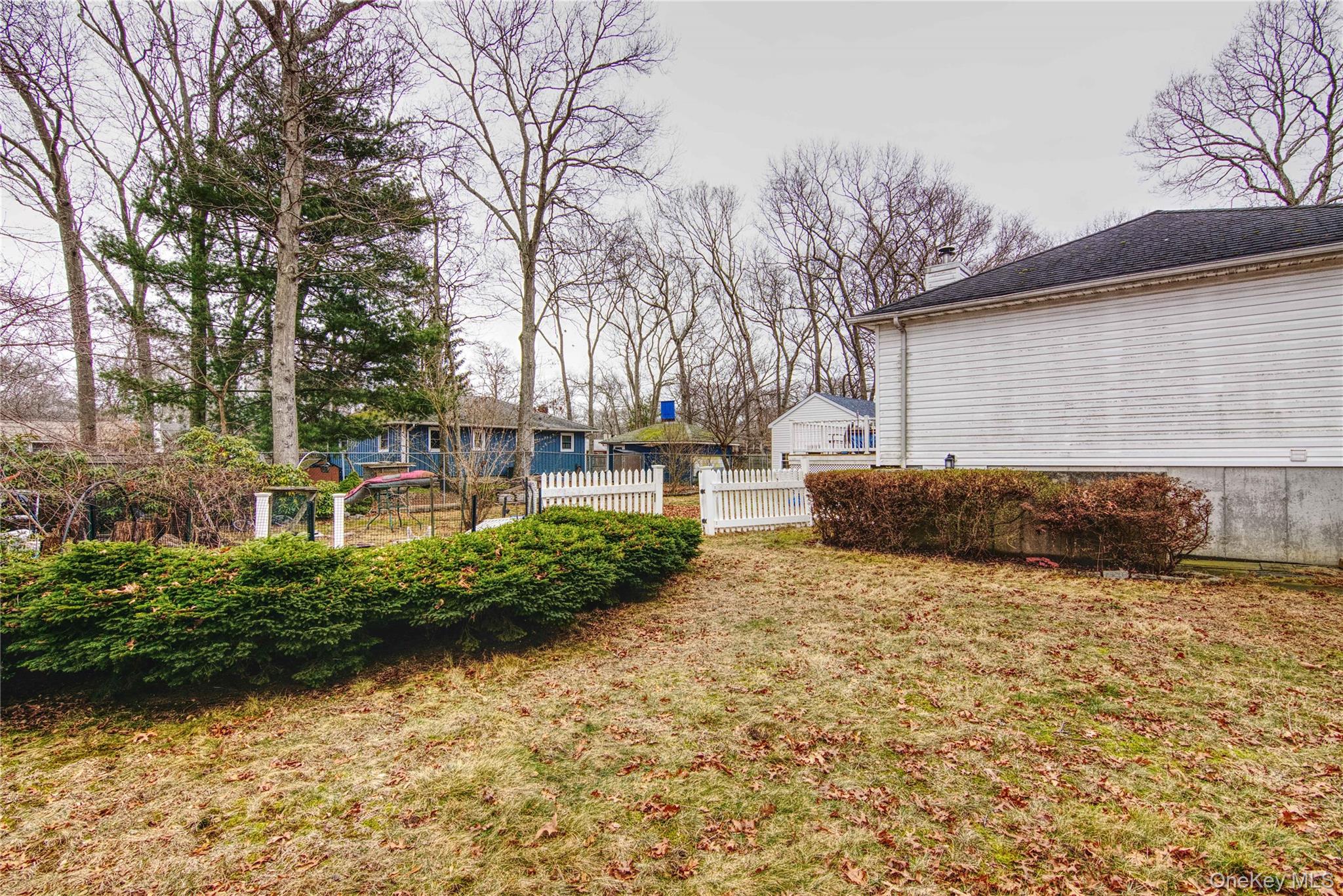 #19 photo, 77 Washington Avenue, সাফোক কাউন্টি Mastic , NY 11950