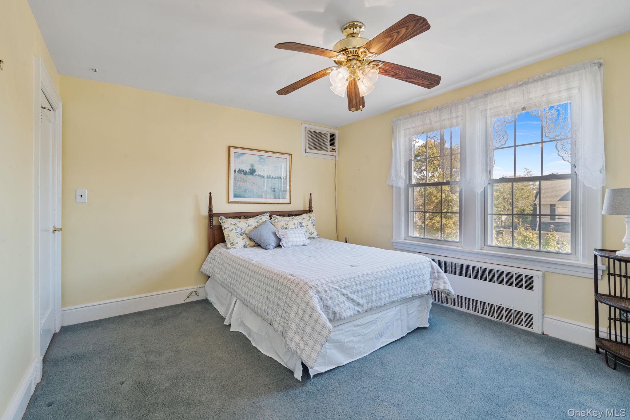 #15 photo, 29 Summit Avenue, Lynbrook , NY 11563