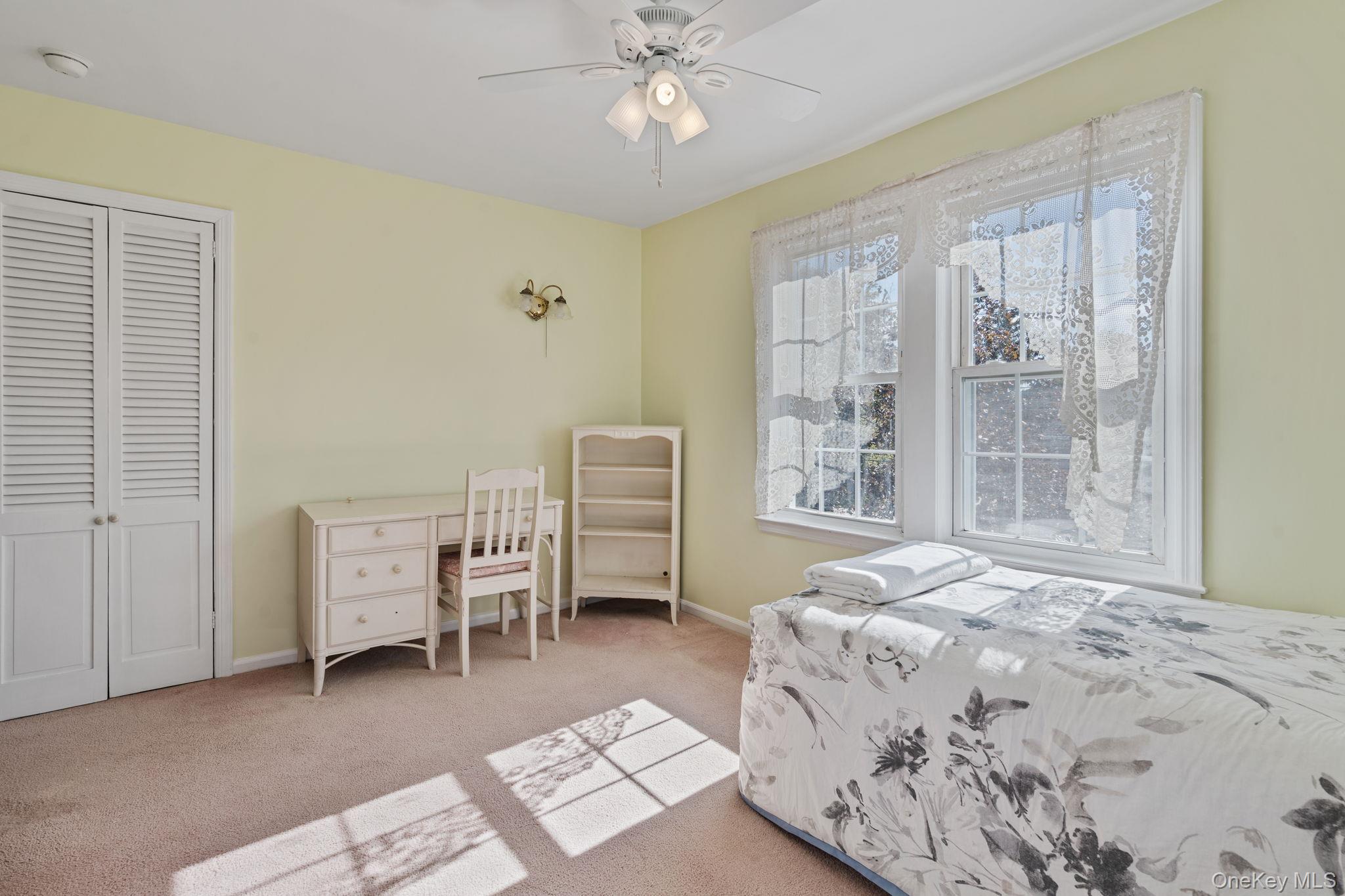 #18 photo, 29 Summit Avenue, Lynbrook , NY 11563