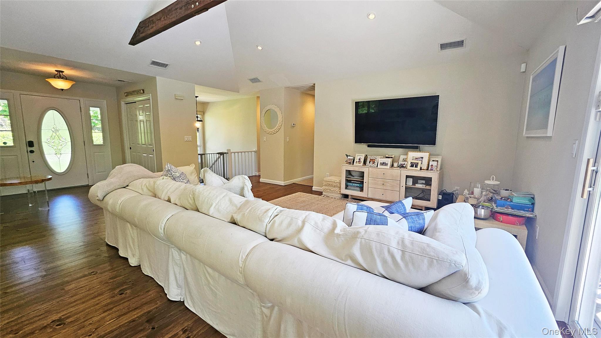 #18 photo, 11 John Street, Westhampton Beach , NY 11978