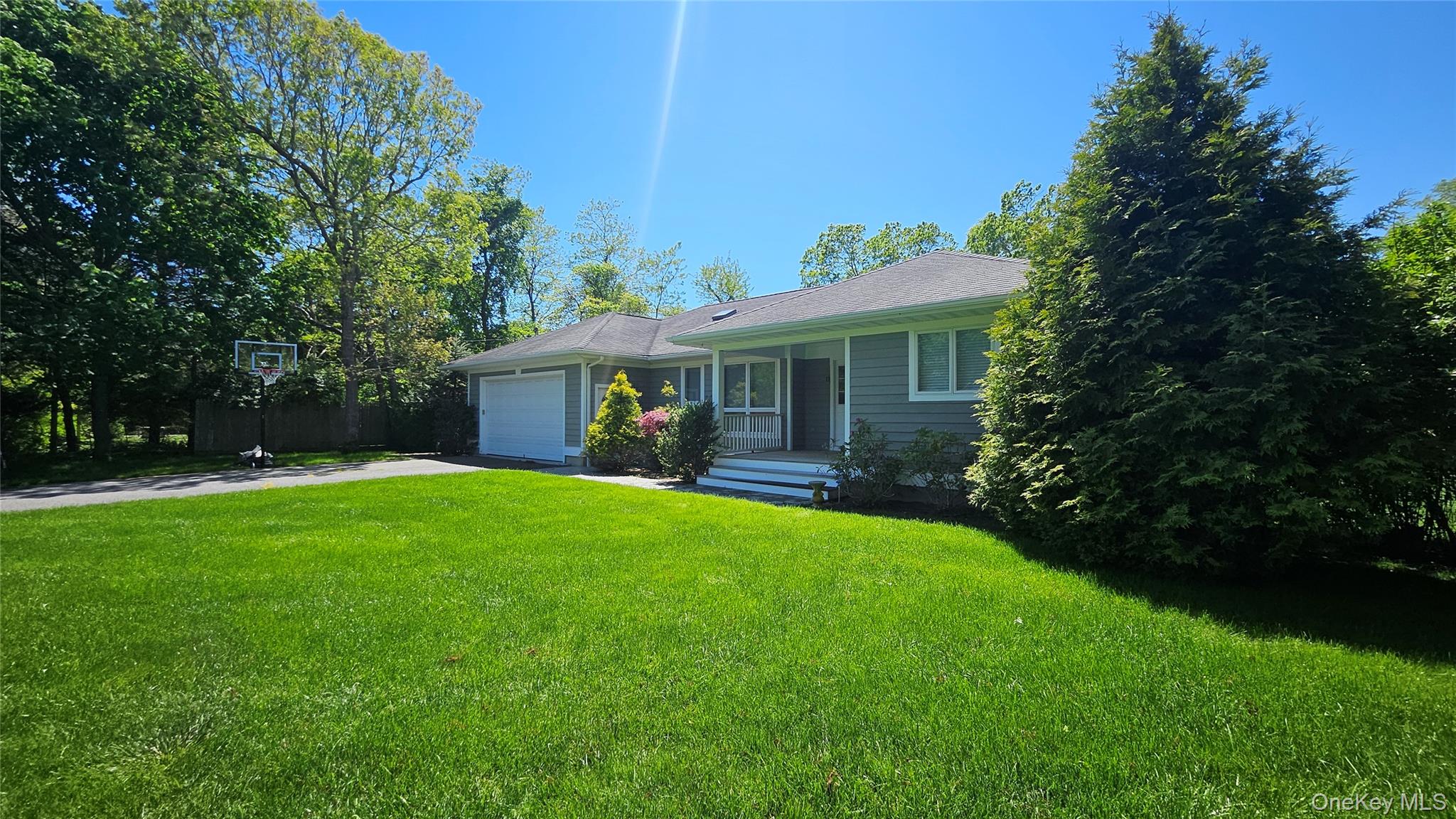 #4 photo, 11 John Street, Westhampton Beach , NY 11978