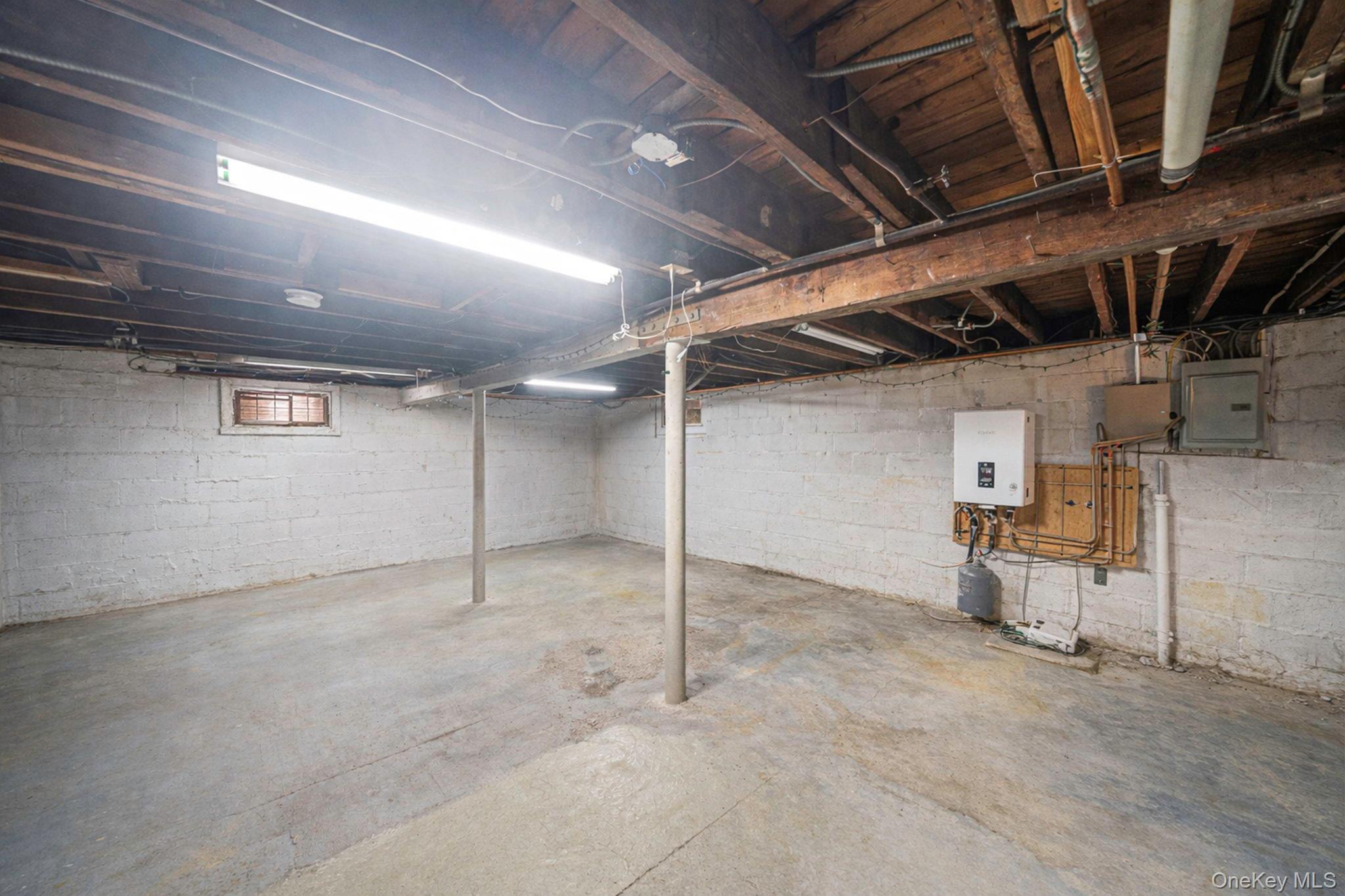 #20 photo, 180 25th Street, 東長島 Copiague , NY 11726