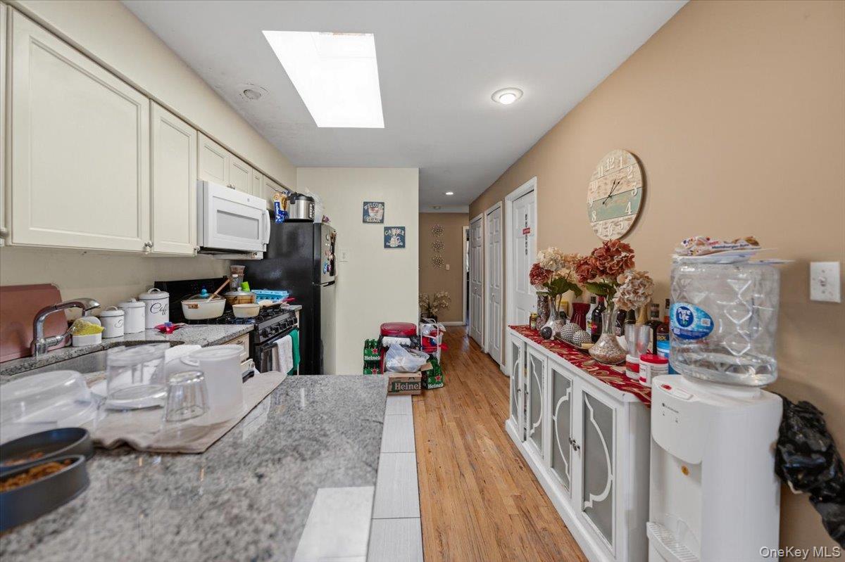 #4 photo, 237 Cooper Street, ब्रुकलीन Brooklyn , NY 11207