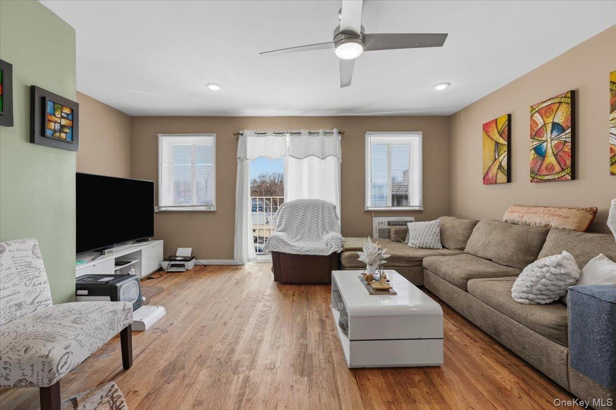 #5 photo, 237 Cooper Street, ब्रुकलीन Brooklyn , NY 11207