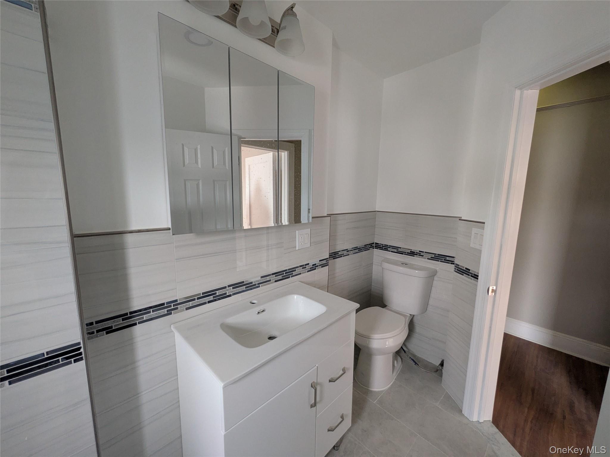 #11 photo, 89-32 208th Street, Queens Village , NY 11427