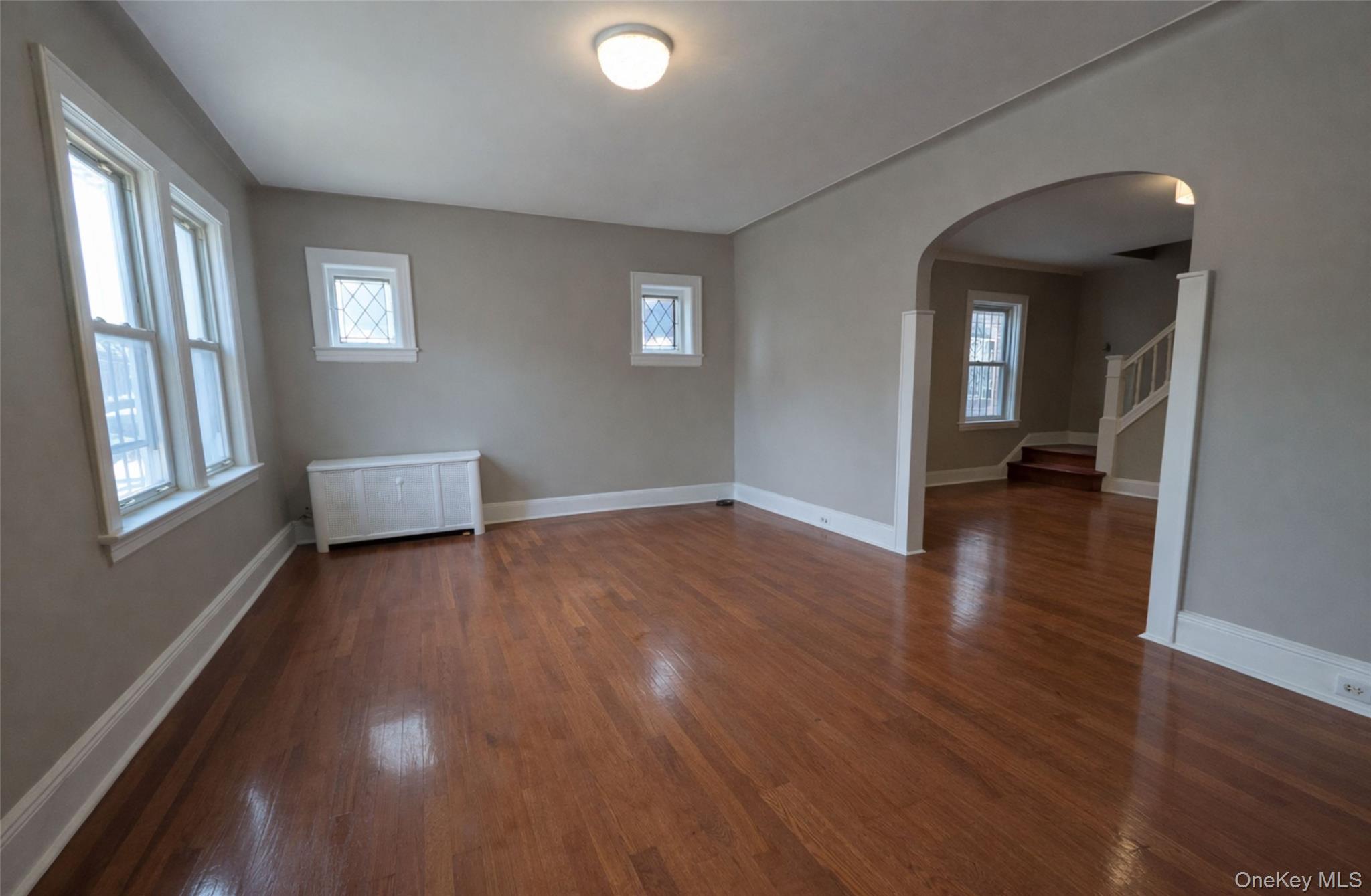 #5 photo, 89-32 208th Street, Queens Village , NY 11427