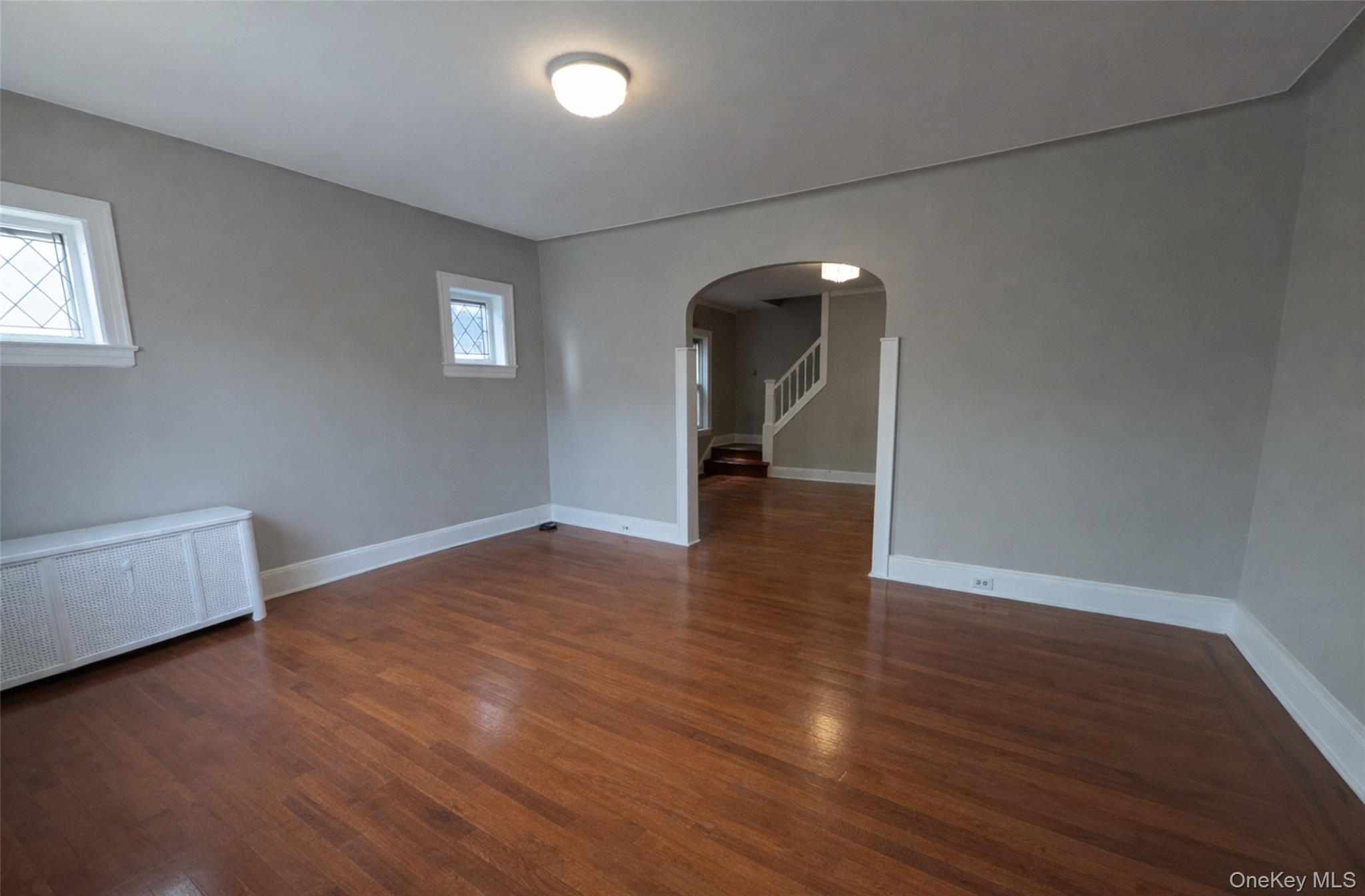 #6 photo, 89-32 208th Street, Queens Village , NY 11427