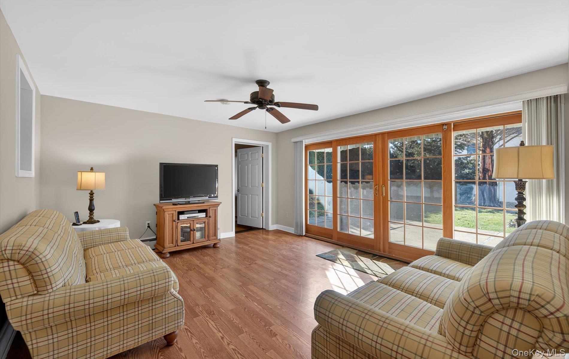 #8 photo, 3992 William Street, Нассау ‖ Seaford , NY 11783