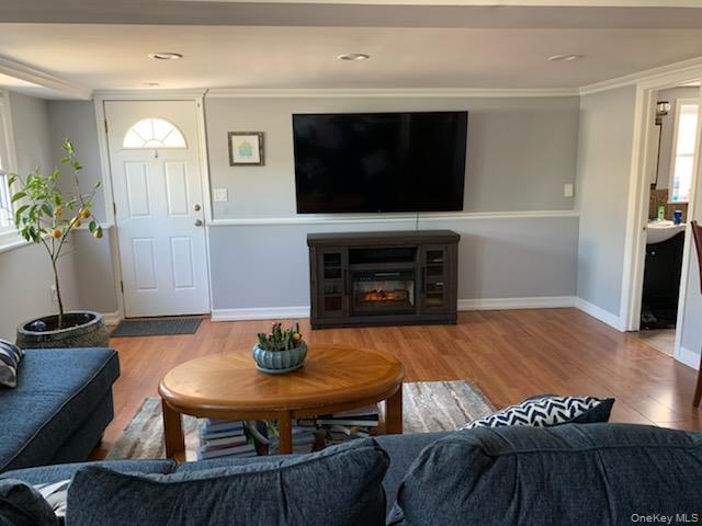 #11 photo, 81 Barnes Street, नासाउ काउंटी Long Beach , NY 11561