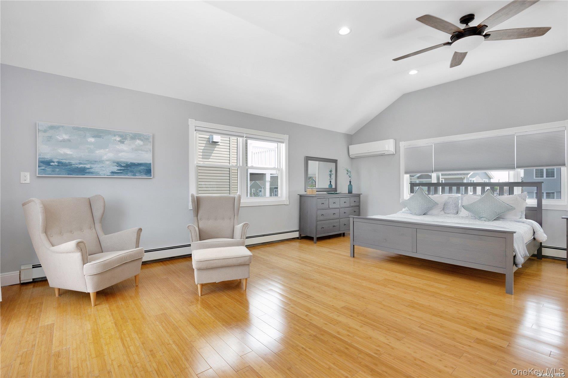 #13 photo, 81 Barnes Street, नासाउ काउंटी Long Beach , NY 11561