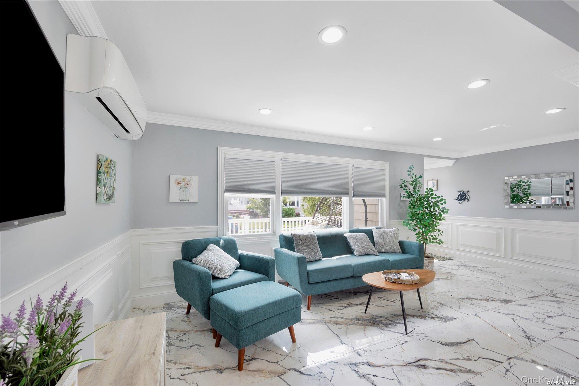 #6 photo, 81 Barnes Street, नासाउ काउंटी Long Beach , NY 11561