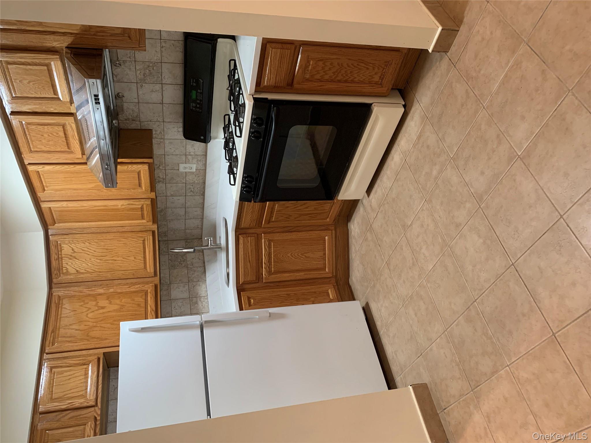 #1 photo, 8417 Lander Street, كوينز Jamaica , NY 11435