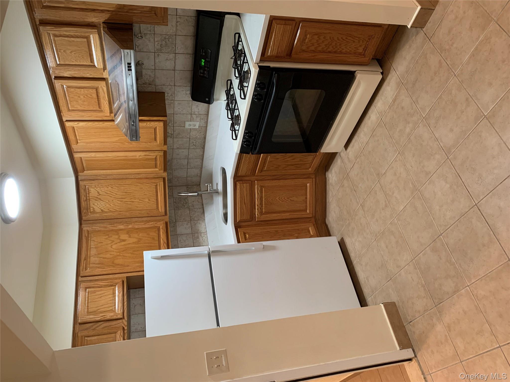 #3 photo, 8417 Lander Street, كوينز Jamaica , NY 11435