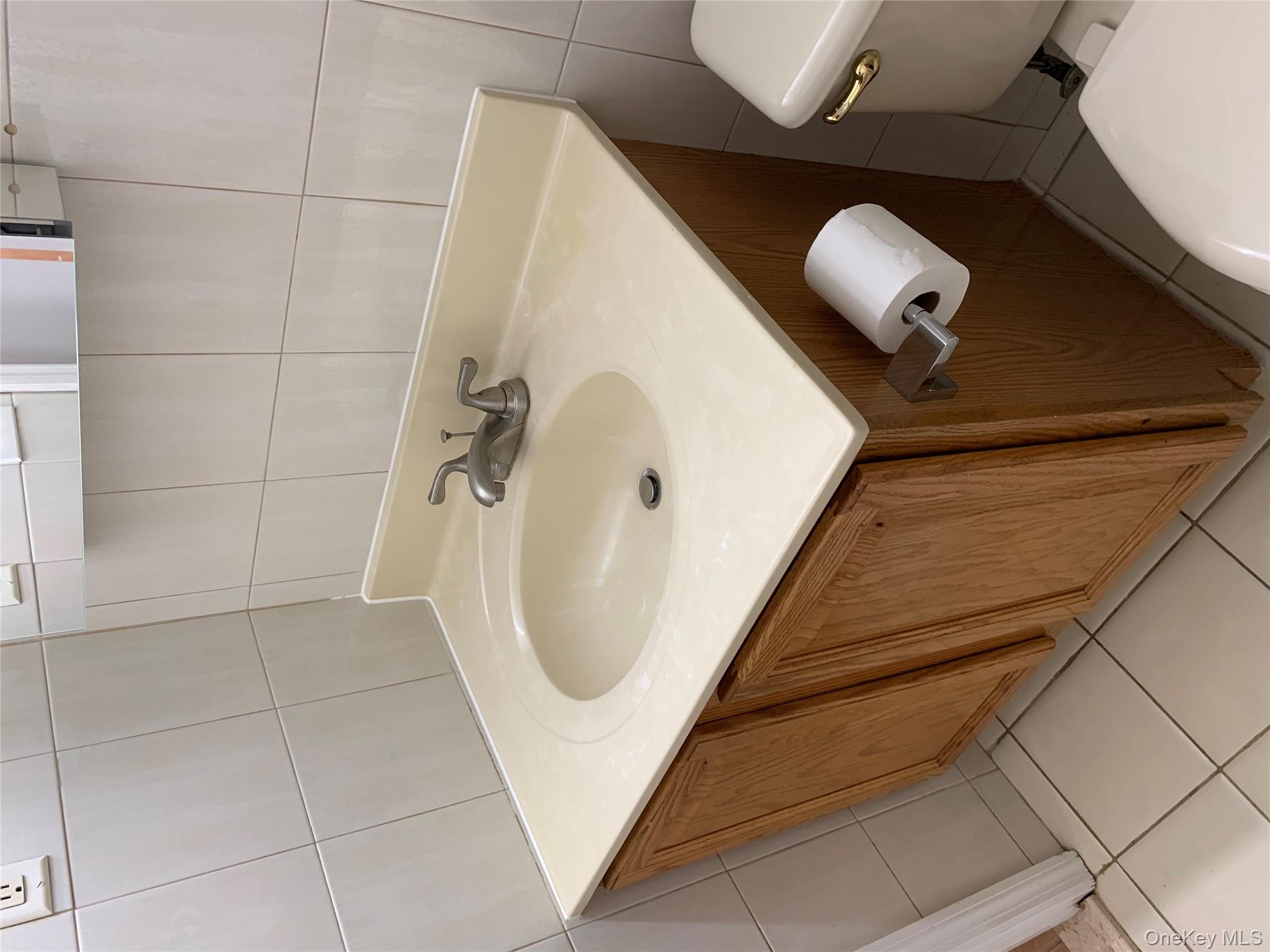 #4 photo, 8417 Lander Street, كوينز Jamaica , NY 11435