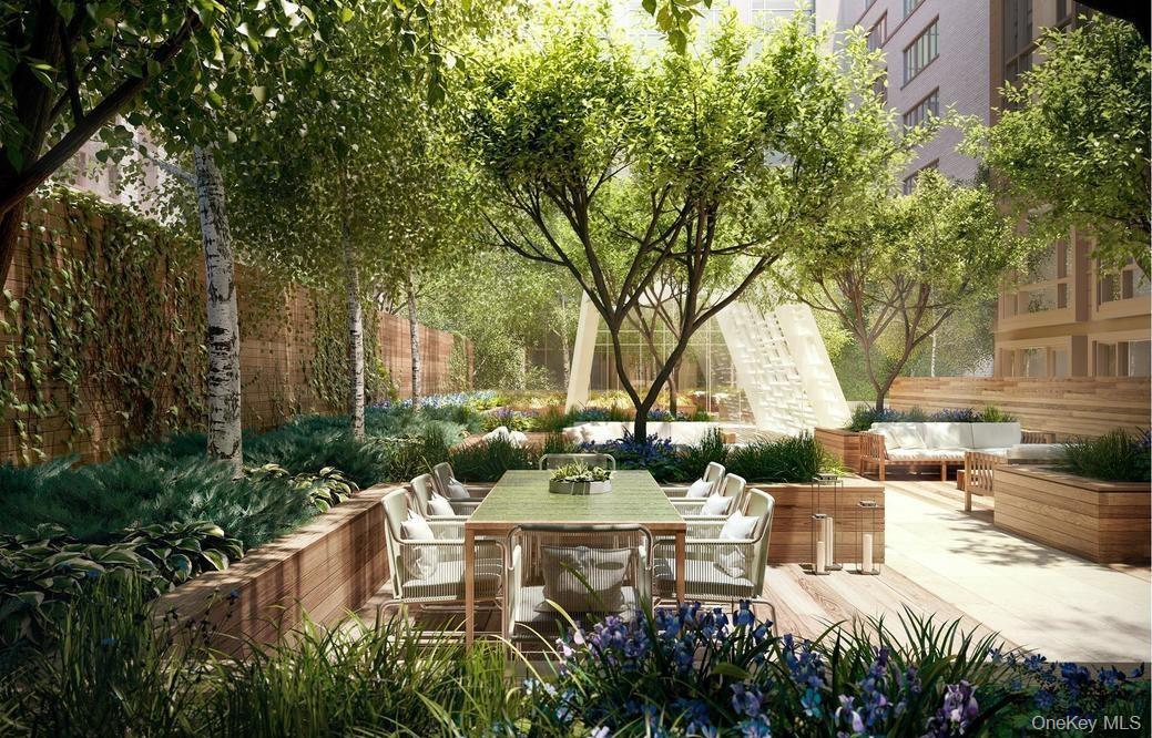 #13 photo, 230 E 20th Street, New York (Manhattan) , NY 10003