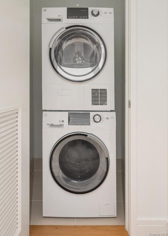 #6 photo, 230 E 20th Street, New York (Manhattan) , NY 10003